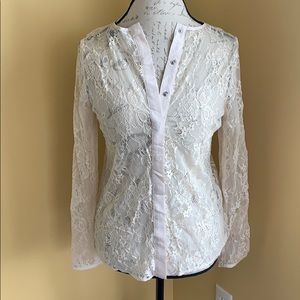 NWOT. Forever 21 lace blouse